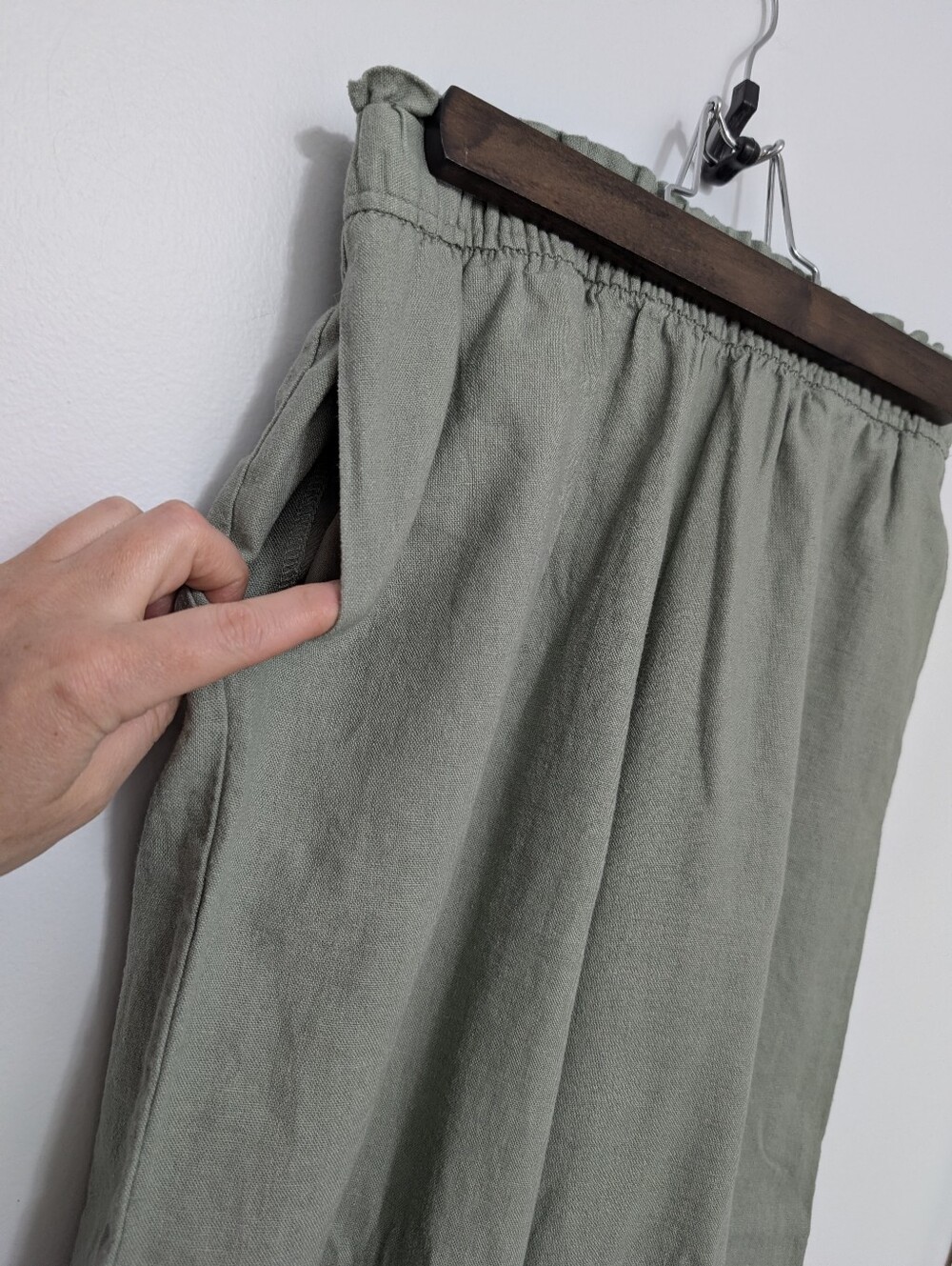 Women's Wide-Leg Pull-On Pants in Sage Green - Picture 2 of 16